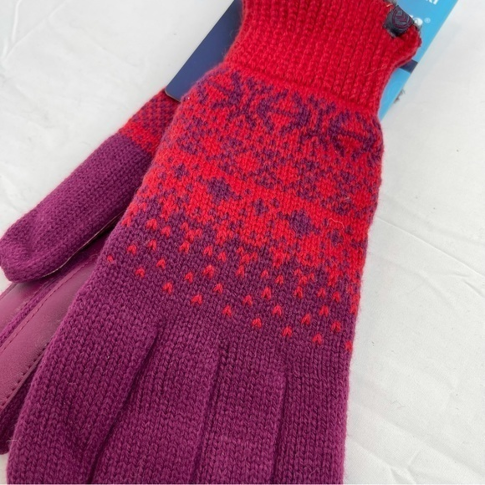 Isotoner Signature Smart Dri Gloves Repels Water One Size Fully Lined Red Maroon